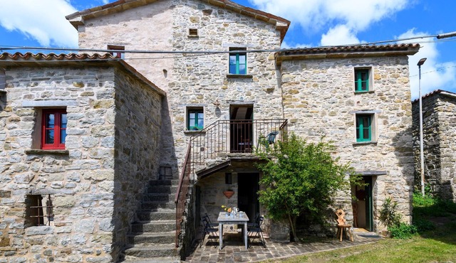Pet friendly apartment in Villagrande di Monteco