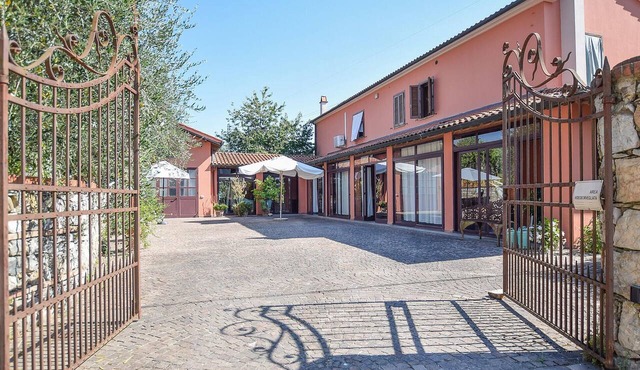 Pet friendly apartment in Selvatelle