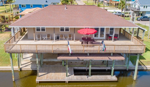 Pet friendly canal retreat