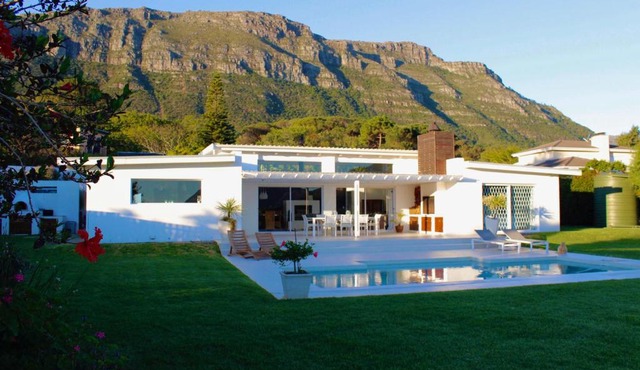Picturesque Family Home with Spectacular Sea Views