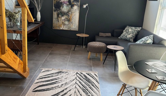 Pleasant 1-bedroom apartment in Cape Town