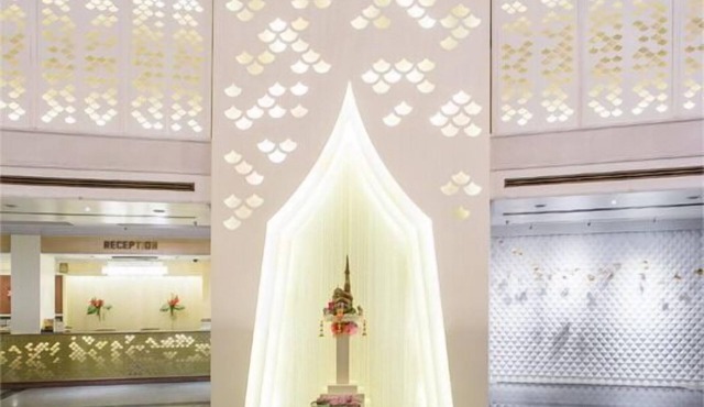 Ploy Palace Hotel