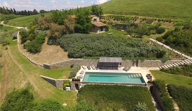 Podere Madonna dei Monti - in the heart of Tuscany