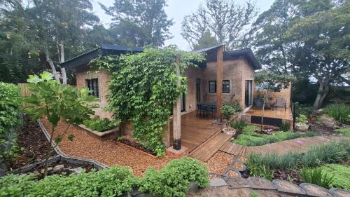 Pond Cottage