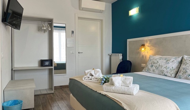 Porta Alla Croce Guest House