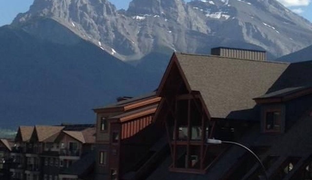 Private High-End Canmore Condo
