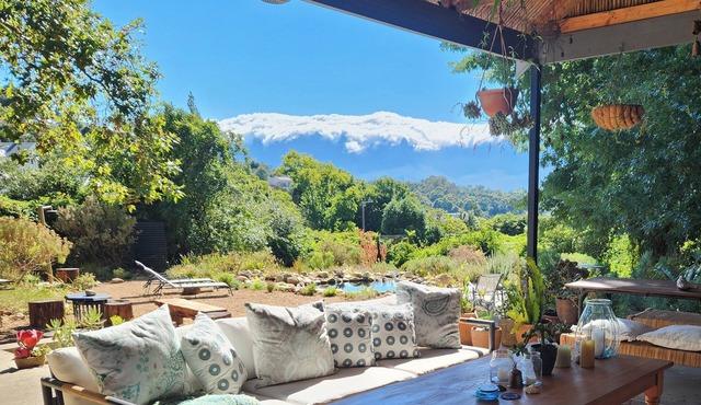 Private home with exquisite mountain views in Cape Winelands