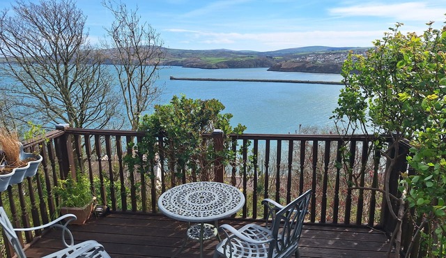 Private self catering apartment close to the stunning Pembrokeshire coast path.