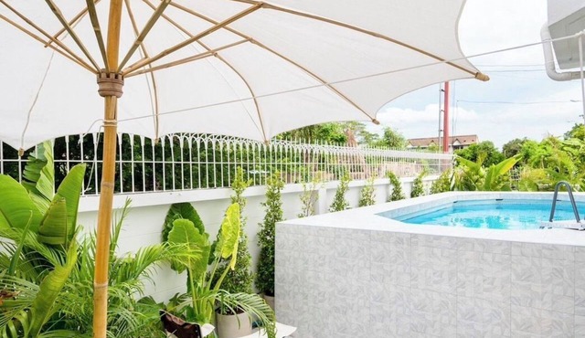 Private Pool Villa Resort style in Heart of Bangkok-337