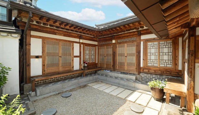 Private Traditional Hanok in Seoul Entire House , JNPSTAY