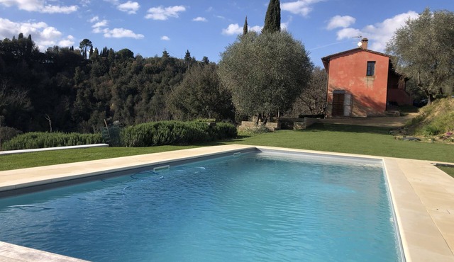 Private Tuscan villa with swimming pool 4X12m