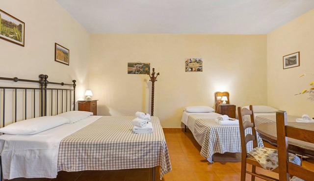 Quadruple Room Claudia: Space and Comfort in the Heart of Mugello