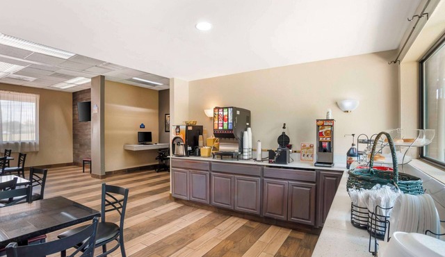 Quality Inn near Speedway