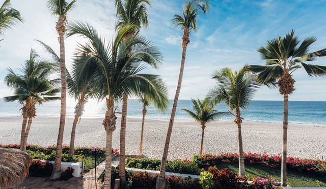 Rare Beach Front Paradise in La Palmilla. Perfectly Located. 4bed 4bath