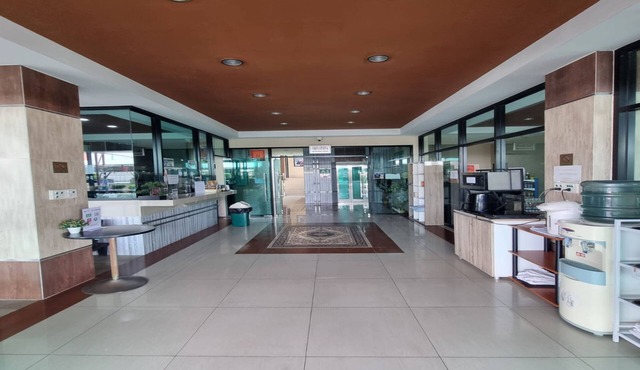 Ratchapruek DC Resort Angthong