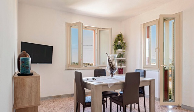 RED HOUSE MORRONA - TERRICCIOLA HOUSE