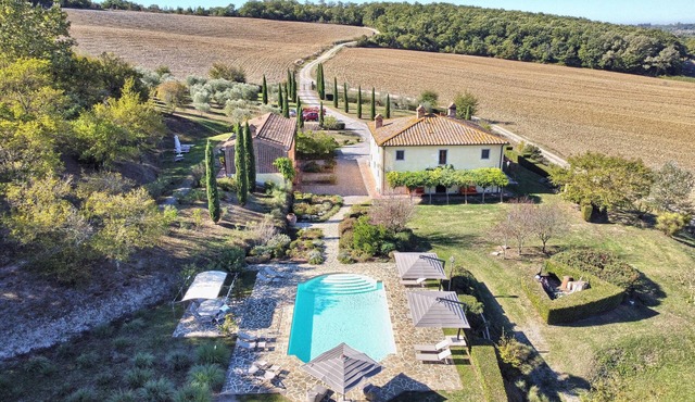 Relax & rejuvenate in this lux countryside villa!