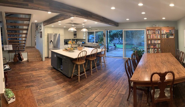 Remodeled Camarillo Heights retreat nearby parks and local shops.