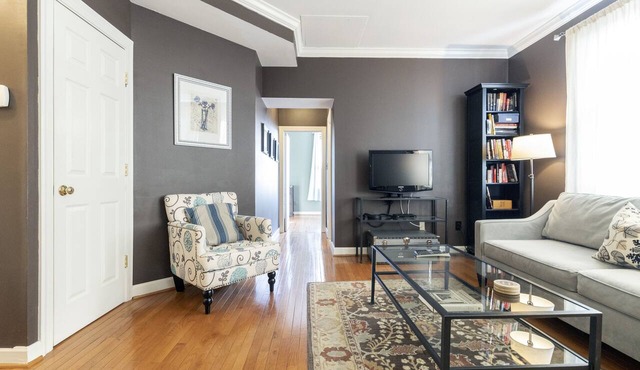Renovated Condo in the Heart of DuPont Circle- 2 blks to Metro
