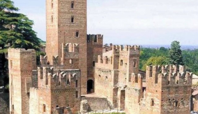 Residence "The Castle" 1
