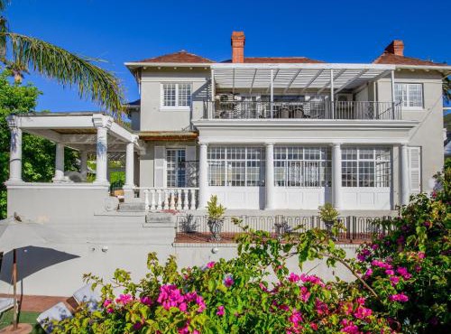 Rhonda's Manor Boutique Guesthouse
