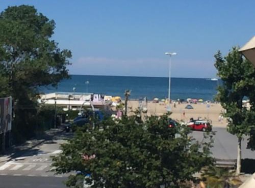 RICCIONE sul MARE con servizio SPIAGGIA e AQUAPARK