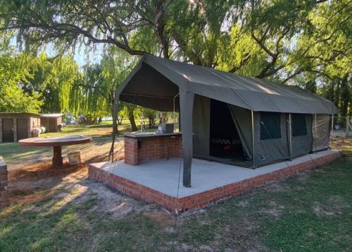 Riverbend Camp - Self-catering Luxury Glamping Tent