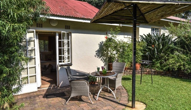 Rockfig Cottage for 2 people with wonderful private terrace in garden!