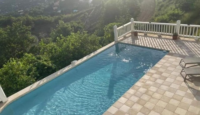 Rodney Bay Mountain Top Retreat with Private Pool