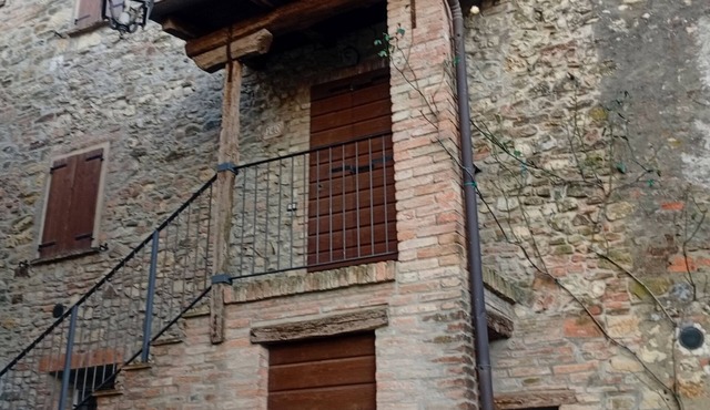 Romantic Residence - Medieval Village Castello di Serravalle