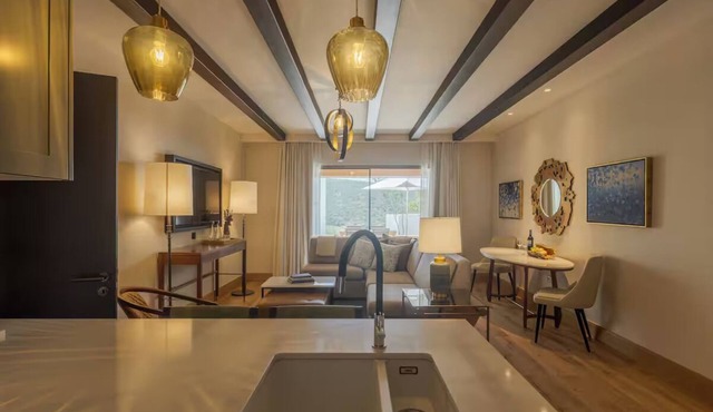 Romantic Countryside Retreat | Luxurious Suite at Viceroy Ombria Algarve