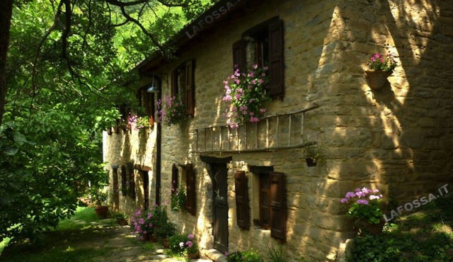 Romantic house in the woods - lafossa.eu Breakfast included