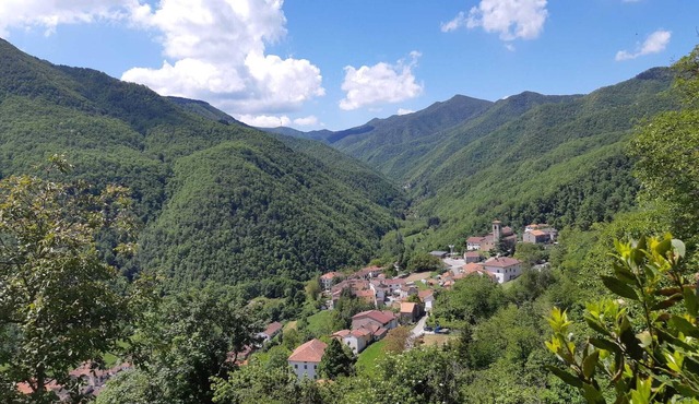 Romantic house with swimming pool near Bologna & Florence CIN: IT047018C2OXJNJAB8