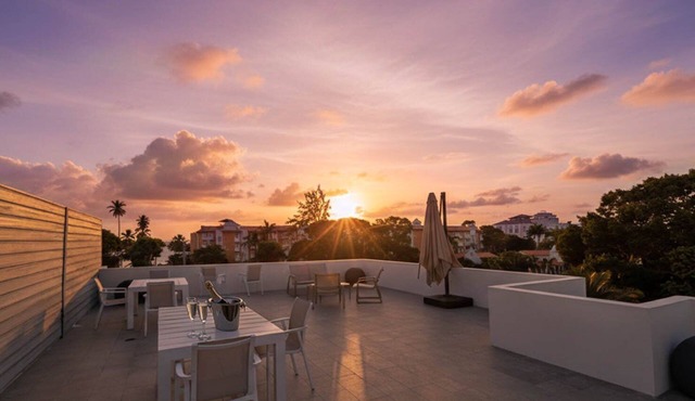 Romantic Island Retreat | Resort Pool & Sunset Rooftop