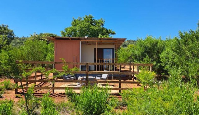 Romantic Private Bush Chalet at Game Farm Retreat near Hartbeespoort