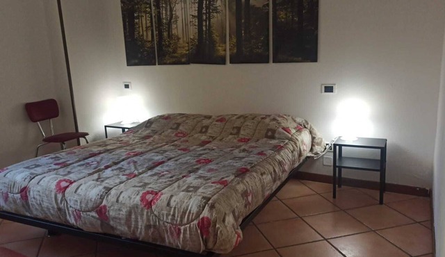 Romantic three-room apartment