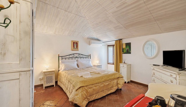 Room 'Camera 2' with Shared Terrace, Wi-Fi and Air Conditioning