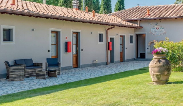 Room 'Il Borghetto Azalea' with Shared Garden, Wi-Fi and Air Conditioning