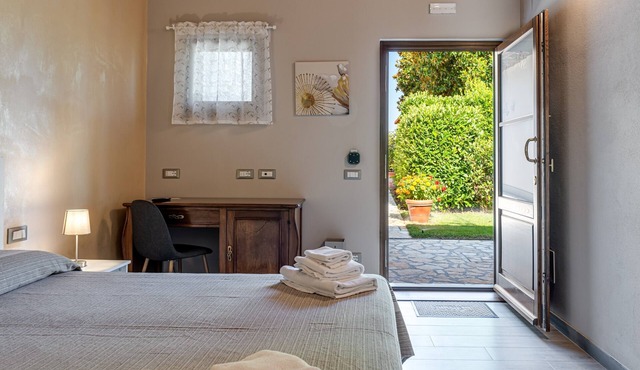 Room 'Il Borghetto Girasole' with Shared Garden, Wi-Fi and Air Conditioning