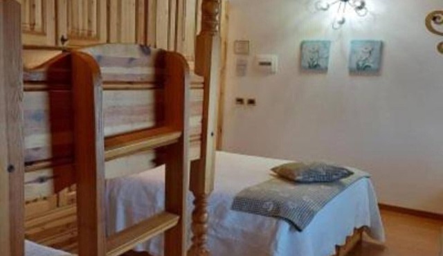 Room 'Viola' with Mountain View, Shared Pool and Wi-Fi