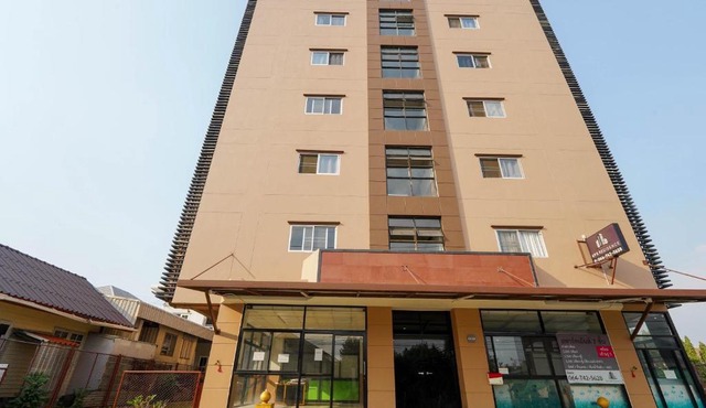 RoomQuest SPS Hotel and Residence