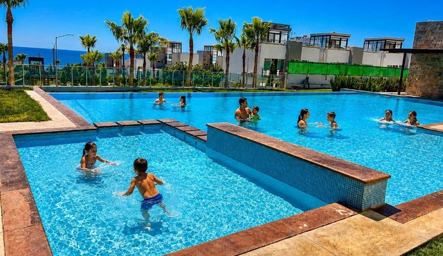 Rosarito Papas & ocean view Condo