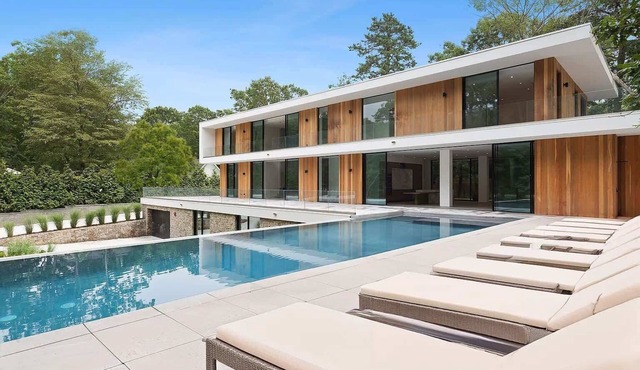 Rove Travel | Brightwater | Home w/Sauna & Pool