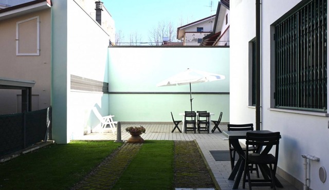 RP04 - Cesenatico, five-room apartment with large garden near the sea