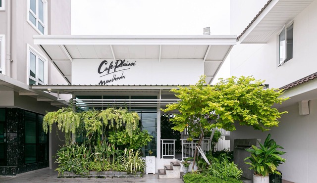 Ruan Plaisoi Apartment