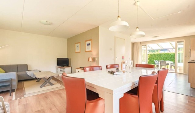 Rustic and spacious vacation home on a small vacation park in the middle of Drenthe