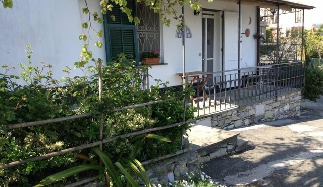 S. Margherita L, relax OVERVIEW car park, for families, ok for the sea and trekking