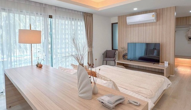 S2 Hotel