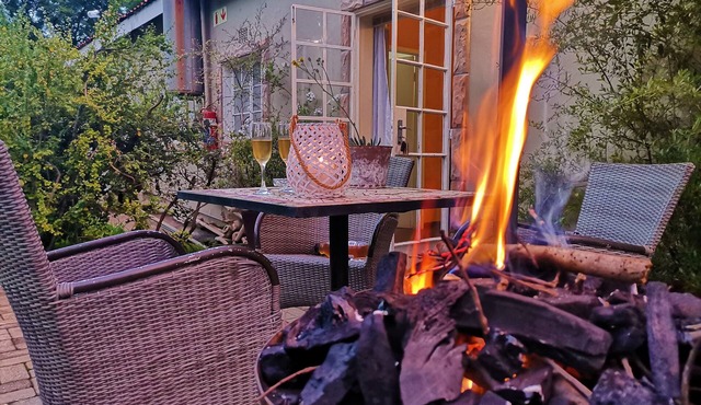 Sagewood cottage for 2 people with wonderful private terrace in garden!