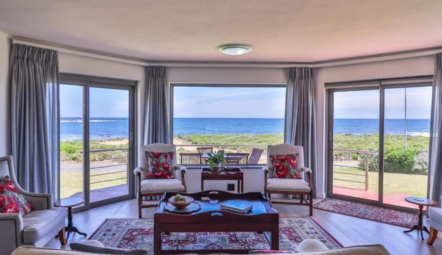 Sandbaai Country House